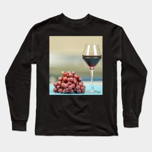 Glass of wine and grapes Long Sleeve T-Shirt